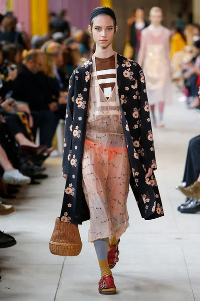 Look 42